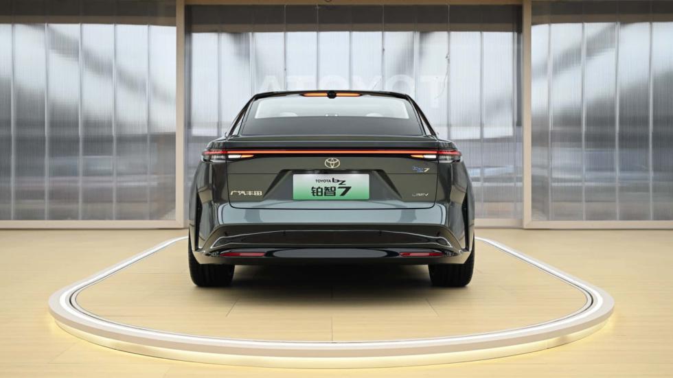 Toyota bZ7: Πρεμιέρα για την ηλεκτρική ναυαρχίδα των Ιαπώνων